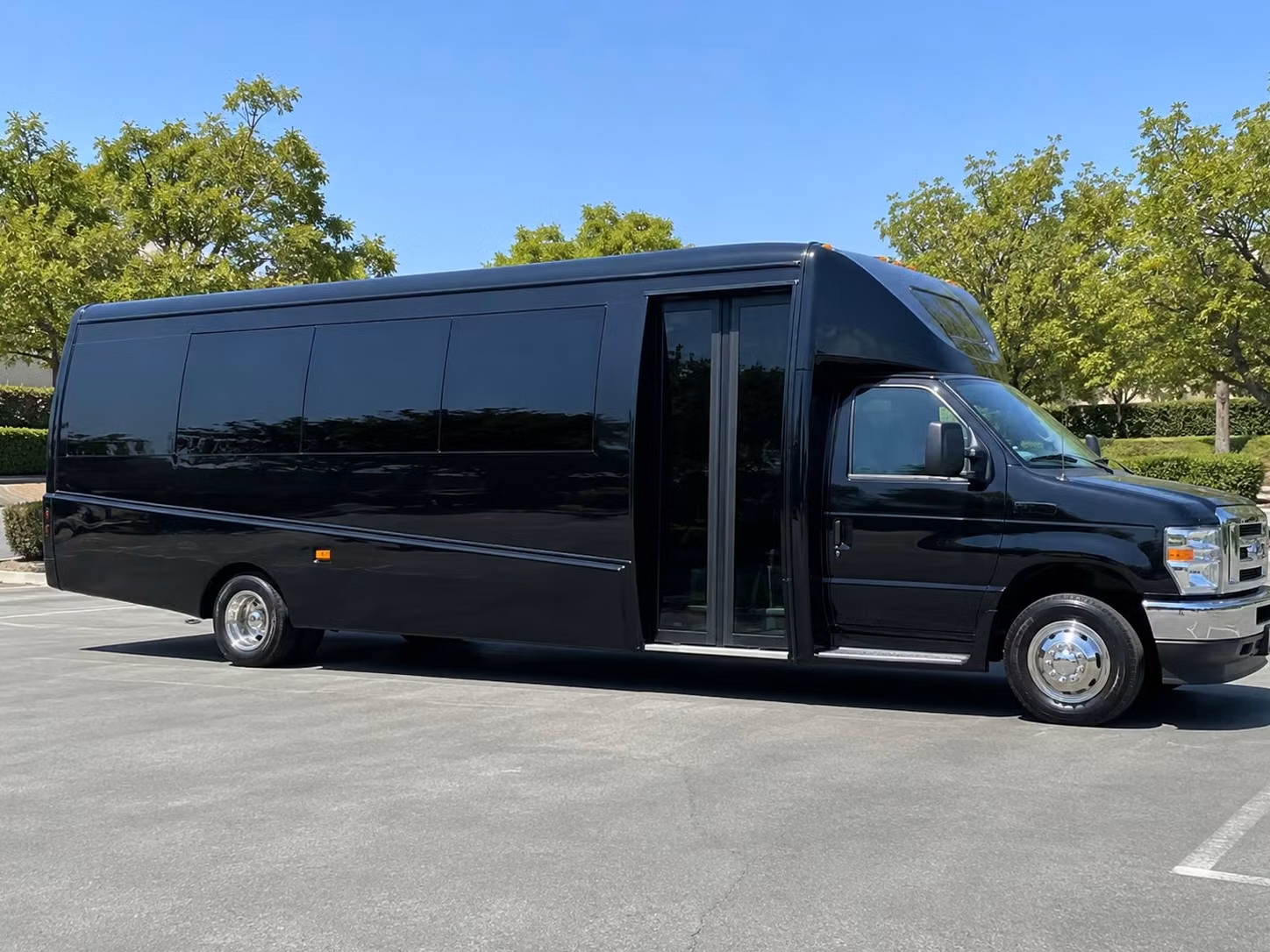 minibuses for smaller nashua prom friend groups